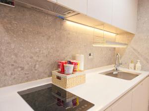 Hi Jstay #2호선신림역#홍대강남종로명동#여행 피로가 사라지는 도심 속 고요함과 힐링