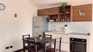 Eon 2 - Apartamento con piscina y jacuzzi - Ciudad de Guatemala