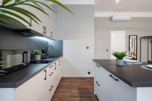 Premium 4 Bedroom Apartment on Maria St