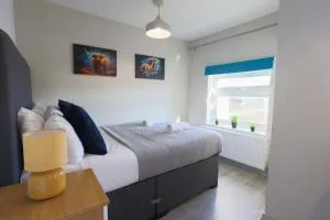 Pittville Place - Near Cheltenham Town - 2 Bed Home - Sleeps 6 - Southam