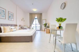 Posh Studio Apartments