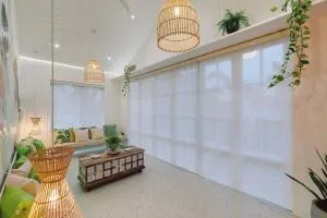 Tropical Loft Living In The Heart of Colombo, with Breakfast - Kirillapone