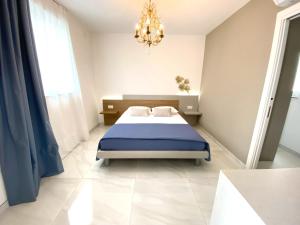 MIA Black Luxury Suite - luxury topfloor stay with private terrace in Qawra - ADULTS ONLY - 1 masterbed 2 bathroom