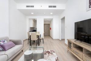 Lovely 1 bedroom Apartment In Jumeirah Village Circle