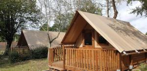 Campings Camping 4 etoiles - Piscine - ccaaeah : photos des chambres