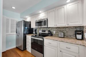 Topsl Beach Manor 413