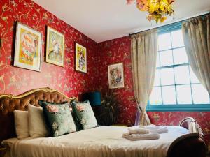 Scarlet Room at the Regency House