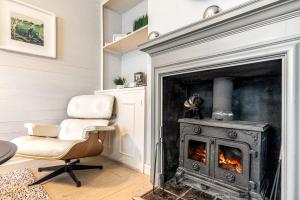 Mills Cottage - 1 parking space