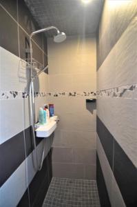 Maisons de vacances Maison Independante Climatisee a Deux Pas des Plages, Confort et Detente Assures : photos des chambres