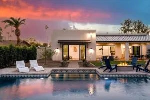 Luxe Villa, Private Pool Putting Green and BBQ - Mesa