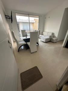 Apartamento Entresierras 3 hab con AC -un hogar lejos de casa