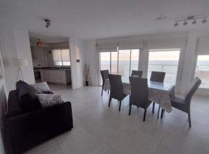 Departamento FRENTE AL MAR 3 AMB y MEDIO-VISTA PANORAMICA-PLAYA ESTRADA