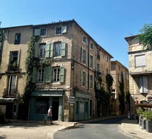 Appartements Light and Airy Home in the Heart of Pezenas : photos des chambres