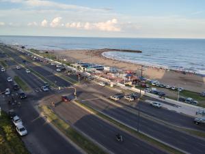 Departamento FRENTE AL MAR 3 AMB y MEDIO-VISTA PANORAMICA-PLAYA ESTRADA