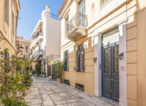 The Acropolis Mansion