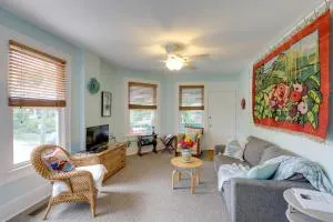 Lovely Hendersonville Retreat about 1 Mi to Downtown! - Флэт-Рок