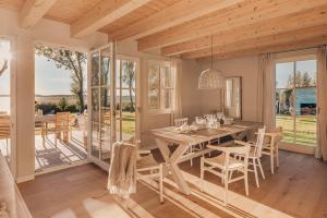 Watermark Usedom - Premium Ferienhaus direkt am Wasser mit eigener Badestelle