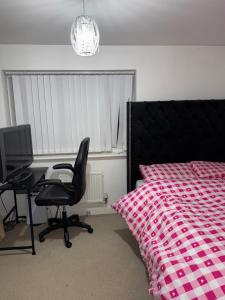 Modern En-suite Private Room Near Leicester Stadium & City Centre
