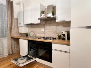 Apartment Roma Centocelle II - Cozy Design Wi-Fi & AC