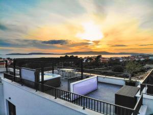 Rooftop Holiday House