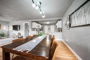 The Autumn House-3BR-10 min to GOTG!