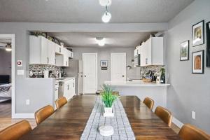 The Autumn House-3BR-10 min to GOTG!