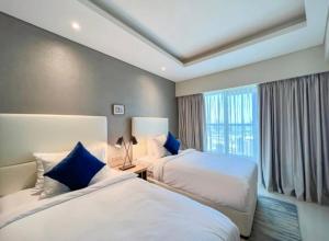 Luxury 2 Bedroom Apartment in Downtown