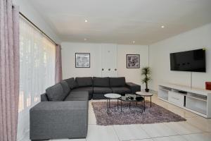 Menlyn Maine: The Exquisite Lunette