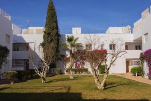 Vera Playa El Oasis Bajo con Jardin y Piscinas