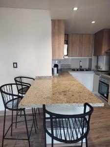 Hermoso Dpto. en Torre Leloir, Seguridad 24 HS