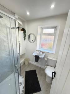 Holm from Home sleeps 10