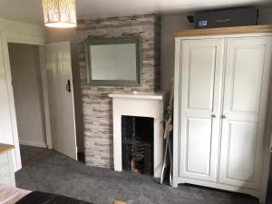 Middle Cottage Alton Towers, Peak District, JCB