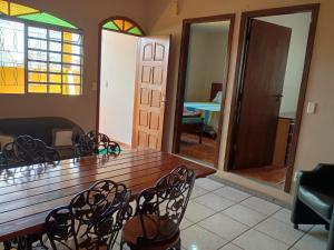 Linda casa de 2 Qtos completa com vista