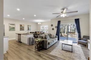 The Elm at Ducks Landing