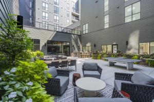 LUX Studio King Bed Free Parking PITT CMU