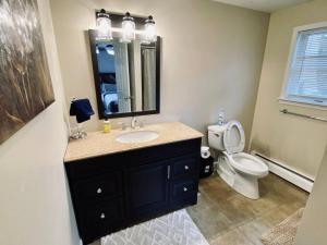 16 A COZY GETAWAY 4BED 3BATH HOME W FIRE PIT