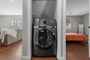 22- 4 Br 2 Ba House - Central CT