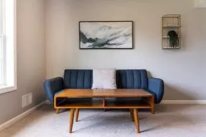 11 - 4 Bedrooms 3 Baths Sleeps up to 10 - Plainville