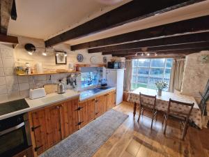 Y Cartws near Llangrannog