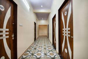 OYO 70183 Sai Kripa Lodging