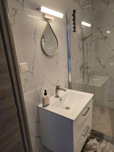 Appartements Appartement Confort avec parkings gratuits : photos des chambres