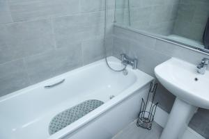 2 Bed Apartment withamenities