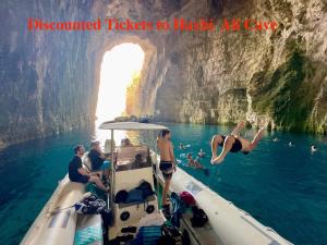 SEA SIDE FAMILY APARTMENTs