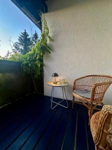 Fewo A am Theater mit Terrasse und Balkon