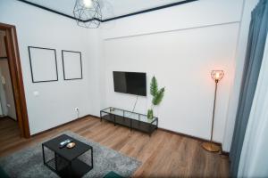 Black and white suites 1