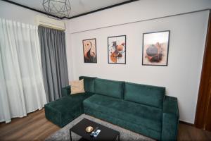 Black and white suites 1