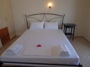 Eleana Studios Skyros Greece