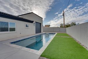 Pool and Patio Newly Constructed Lake Havasu Home!