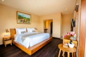 Kari Senja Ricefield View Villa