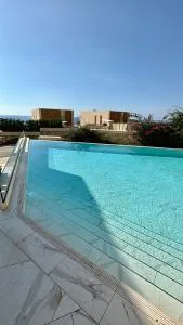 Crystal Pool Villa, Green Coast, Palase - Palasë